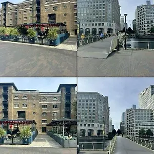 Apartment Vibrant Riverside Canary Wharf, London